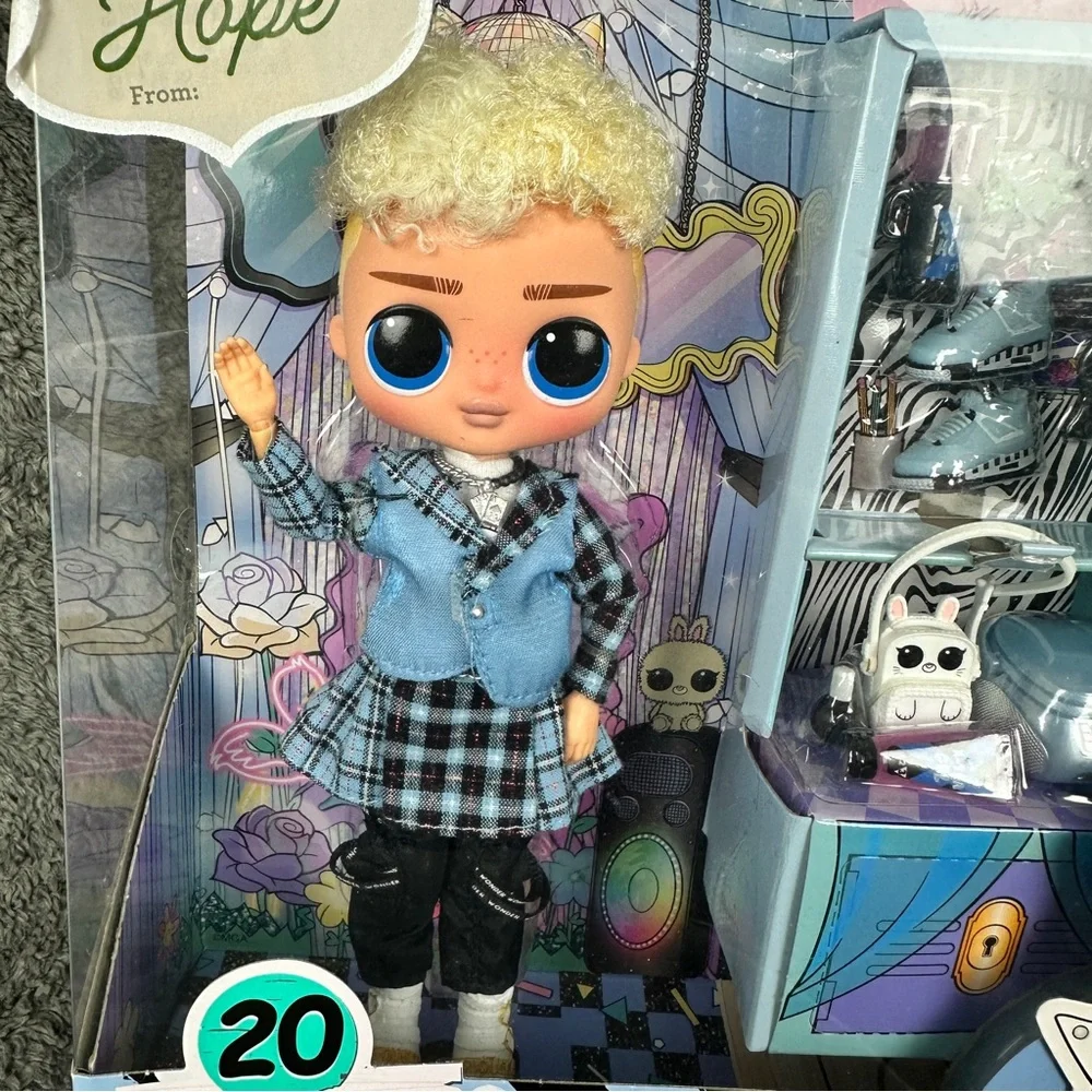 LOL Surprise Tweens Max Wonder Doll Masquerade Party 20 Surprises - Picture 4 of 6